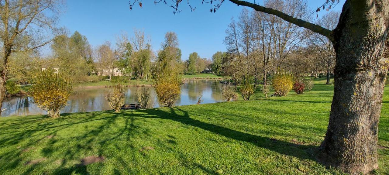 Apartmán L'Amazonie - Roissy Cdg - Parc Asterix - Paris Moussy-le-Neuf Exteriér fotografie